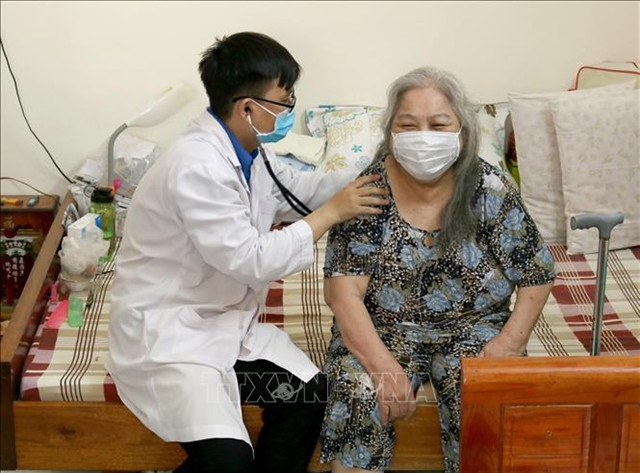 HCM City to offer free annual health check-ups for elderly residents