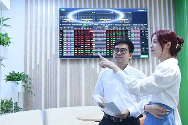 Corporate bond trading system improves market transparency, liquidity hinh anh 1