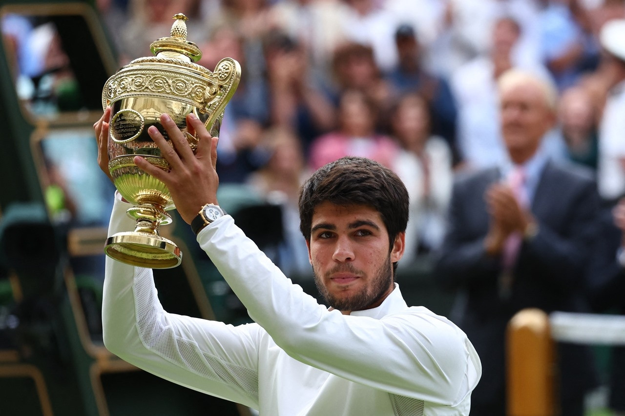 Đòi nợ Djokovic, Alcaraz lần đầu tiên vô địch Wimbledon