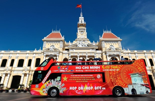 Family tours a trend in Ho Chi Minh City this summer hinh anh 1