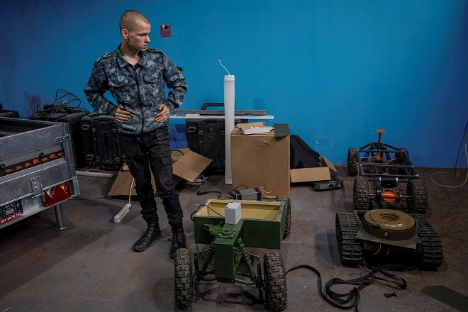 Vũ khí mới trong cuộc chiến thiết bị không người lái của Nga và Ukraine