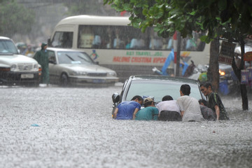 Dự báo thời tiết 18/7: Khắp miền Bắc vào đến Nghệ An mưa 'trắng trời'