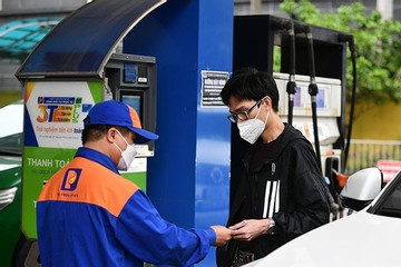 Giá xăng ngày mai có thể tăng 610-1.000 đồng/lít