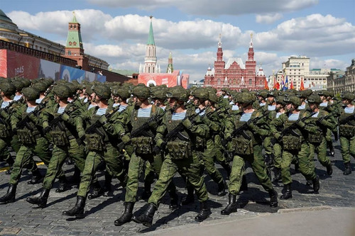 Nga nâng độ tuổi có thể phục vụ quân ngũ thêm 5 năm