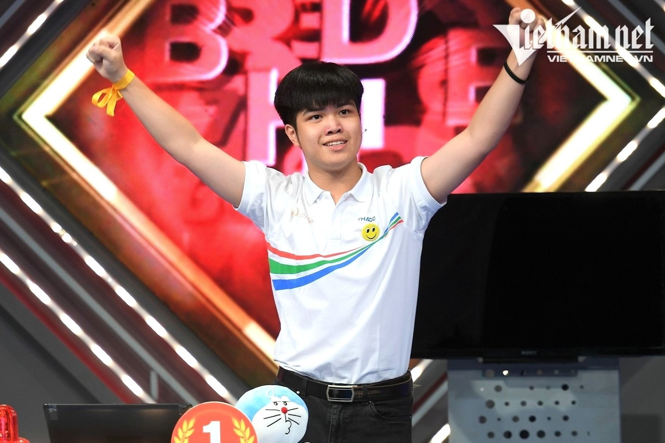 Quán quân Olympia Đặng Lê Nguyên Vũ là thủ khoa khối A1 tỉnh Thái Bình