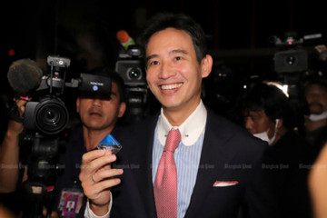 Tòa án Thái Lan đình chỉ tư cách nhà lập pháp của ứng viên Thủ tướng Pita