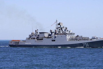 Vì sao Nga sơn lại loạt tàu chiến trong Hạm đội Biển Đen?