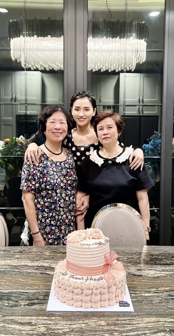 Thân thế gây bất ngờ mẹ ruột Lã Thanh Huyền: Hoa khôi trường Trưng Vương một thời, dạy con gái 1 điều rất khéo - Ảnh 3.