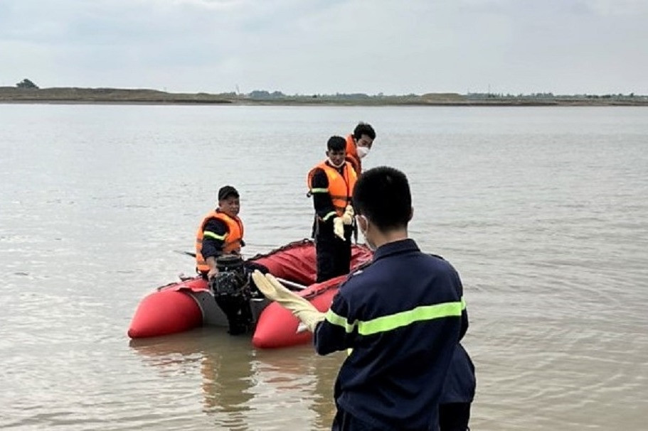 Liên tục vớt 2 thi thể nạn nhân đuối nước ở Nghệ An