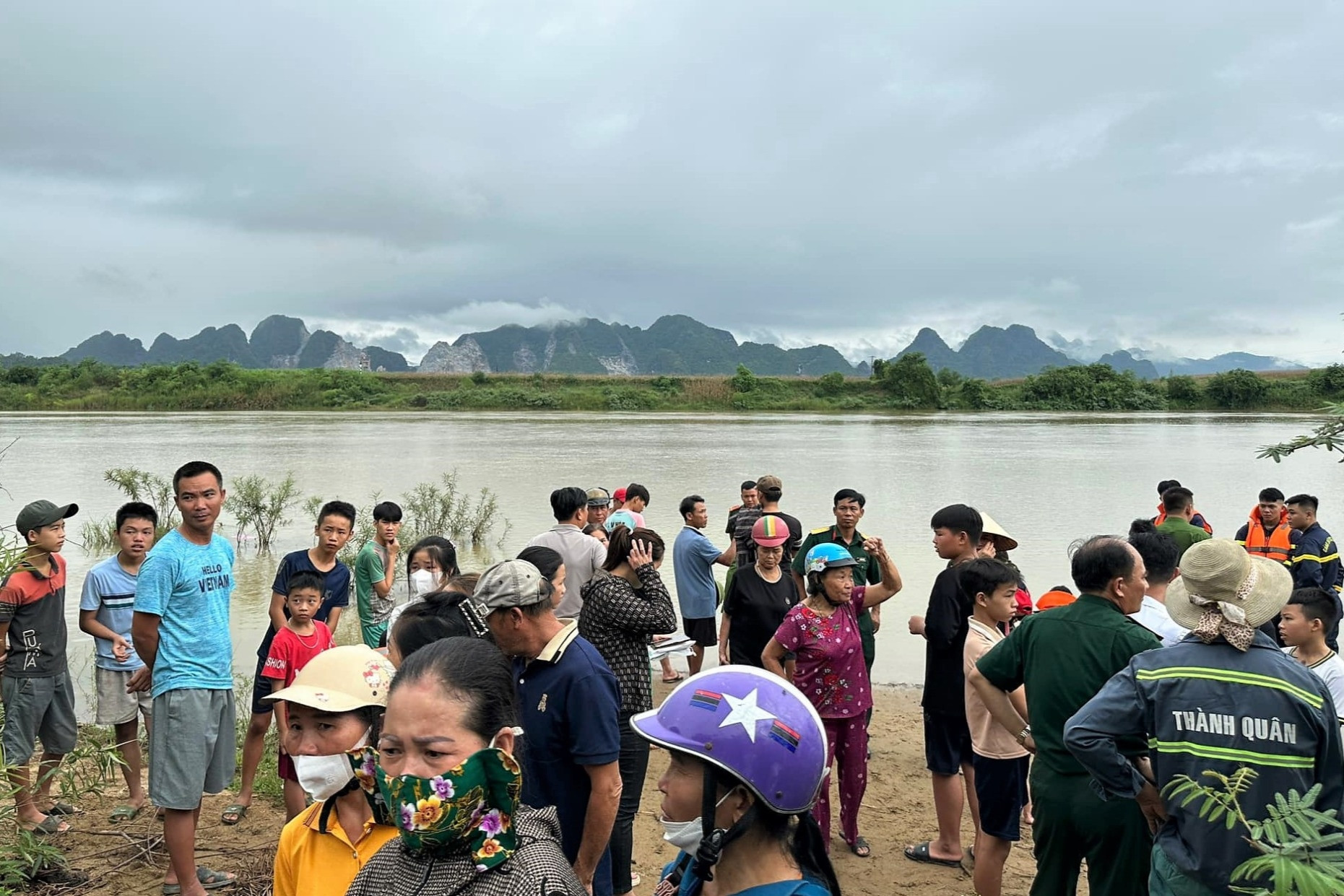 3 học sinh mất tích trên sông Lam: Tìm thấy thi thể bé trai 11 tuổi