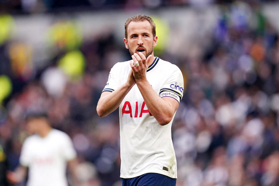 Harry Kane 'lật mặt' đẩy Tottenham vào thế bí