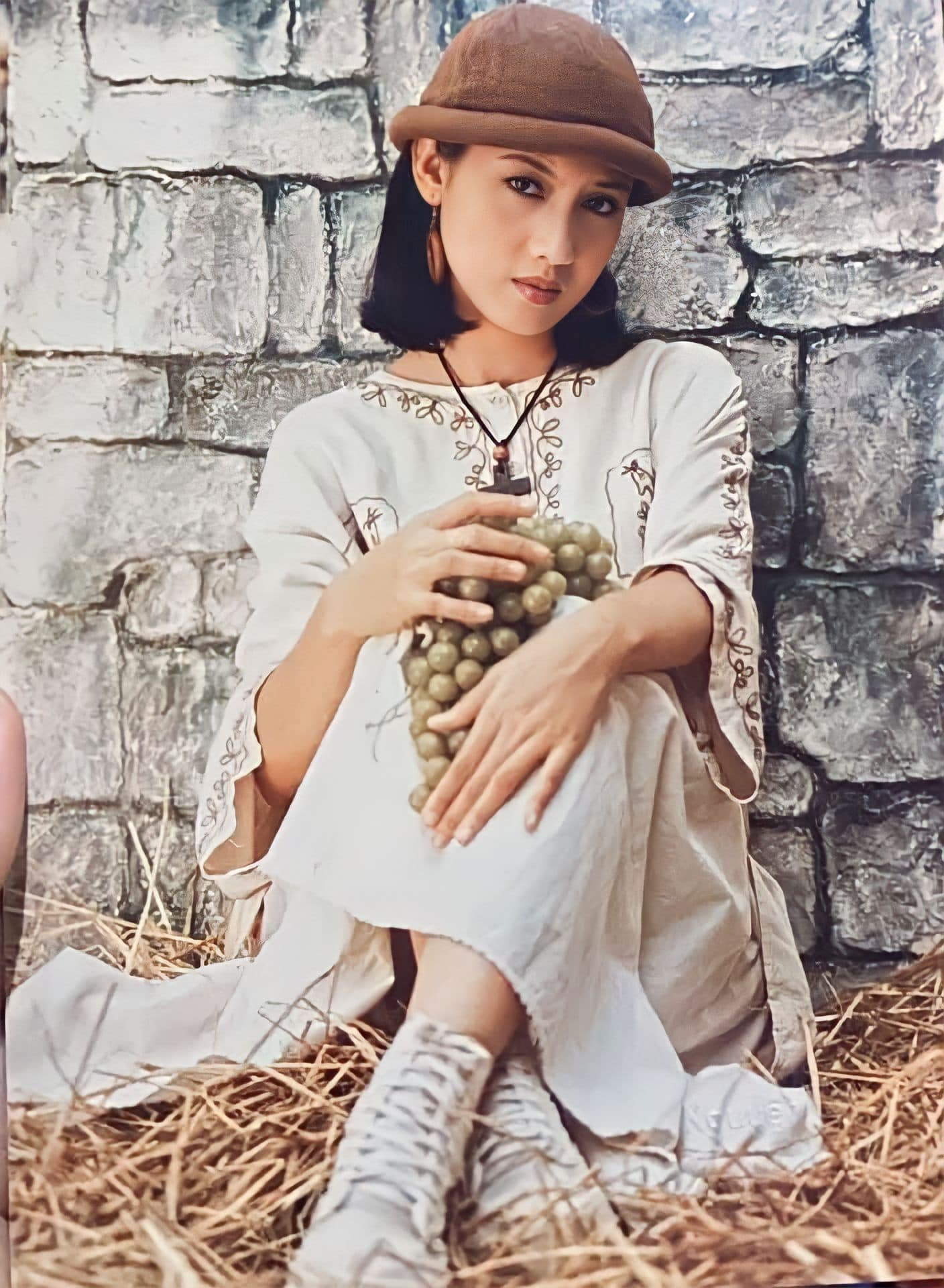 Nữ hoàng ảnh lịch Hiền Mai: Vẻ đẹp không tuổi, viên mãn bên chồng đại gia - 3