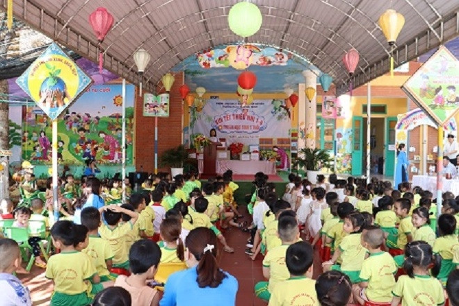 Quan tâm, chăm lo và tạo sân chơi lành mạnh, sáng tạo cho trẻ em