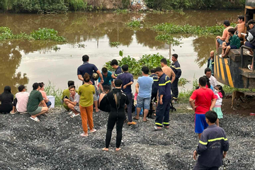 Bơi qua kênh Cầu Xáng, hai thanh niên bị đuối nước mất tích