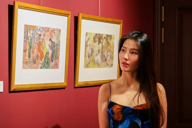 Đạo diễn Trần Anh Hùng, Diễm My 9X xem 100 bức tranh 'hồi hương' sau 30 năm