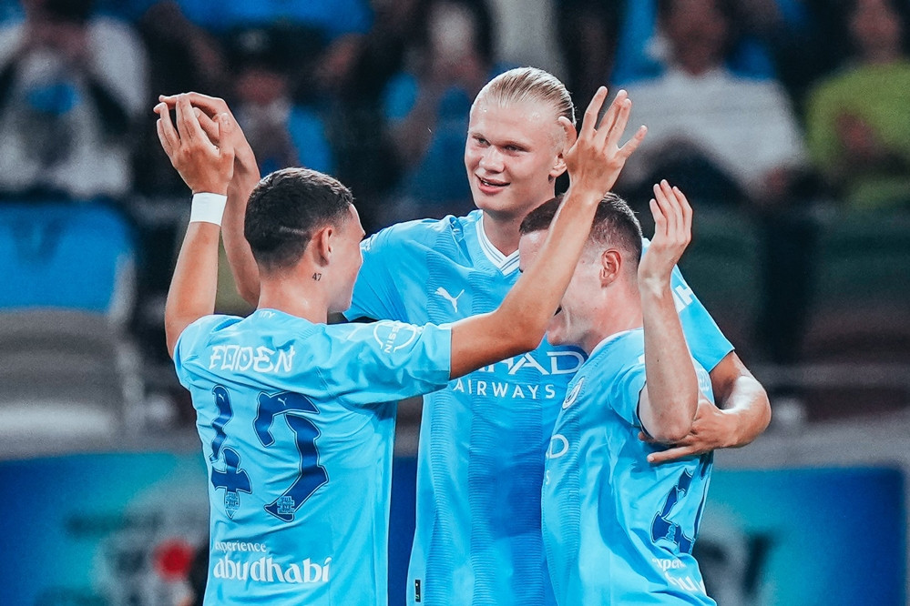 Haaland nổ cú đúp, Man City ngược dòng thắng 5-3