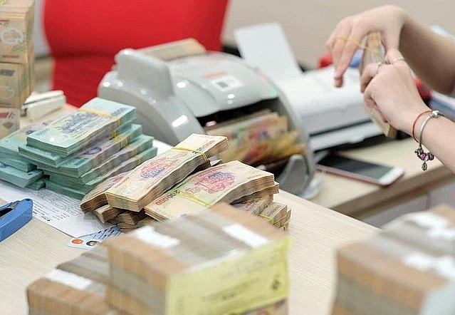 “Substandard” banks failing with cross-ownership norms