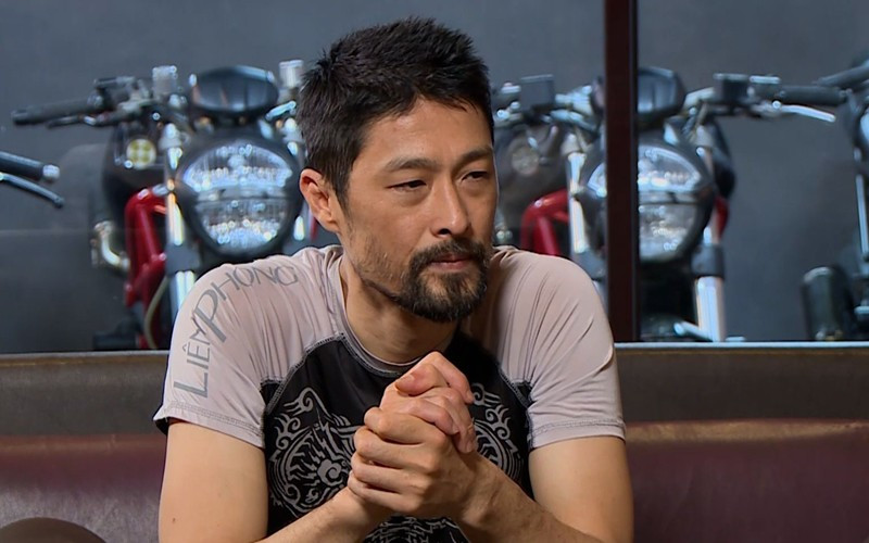 Tài tử Johnny Trí Nguyễn khoe