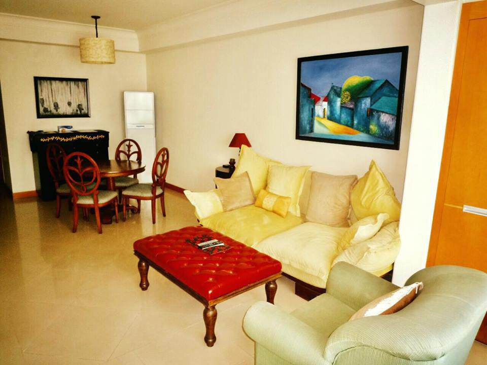 Bất ngờ với nội thất quá đỗi giản dị trong căn hộ đắt giá của tài tử Johnny Trí Nguyễn - Ảnh 4.