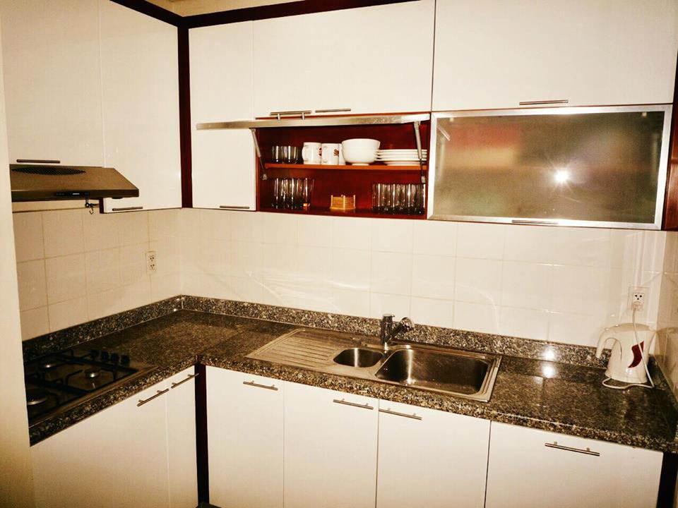 Bất ngờ với nội thất quá đỗi giản dị trong căn hộ đắt giá của tài tử Johnny Trí Nguyễn - Ảnh 9.