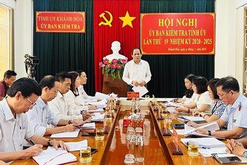 Kỷ luật cảnh cáo với một chủ tịch thị xã ở Khánh Hòa