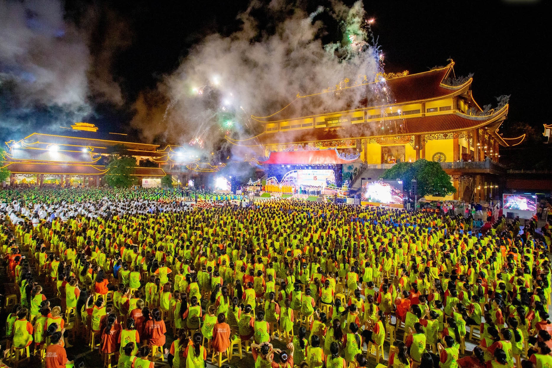 TP Uông Bí lên tiếng việc chùa Ba Vàng không báo cáo tiền công đức