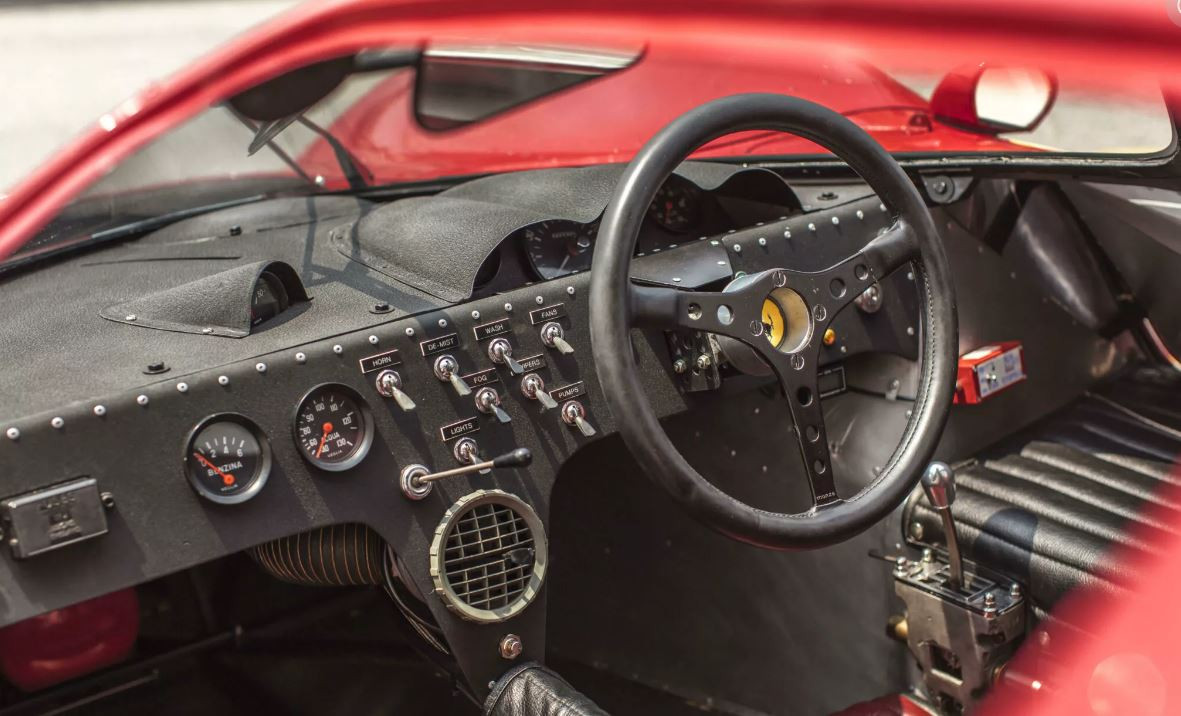 Xế cổ Ferrari 412P Berlinetta 1967 có thể bán đấu giá tới 40 triệu USD