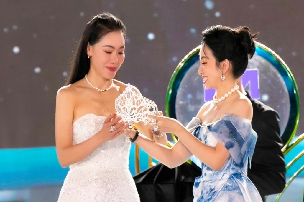 Mãn nhãn phần trình diễn áo tắm tại chung kết Miss World Vietnam 2023