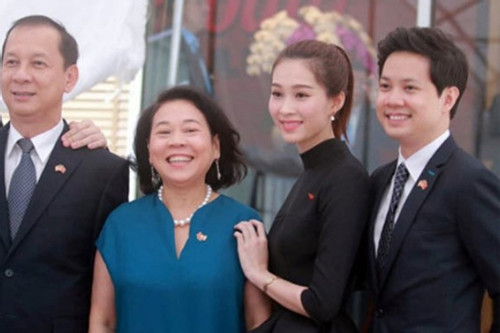 Mẹ chồng Hoa hậu Đặng Thu Thảo: Doanh nhân quyền lực nhưng đời thường bình dị