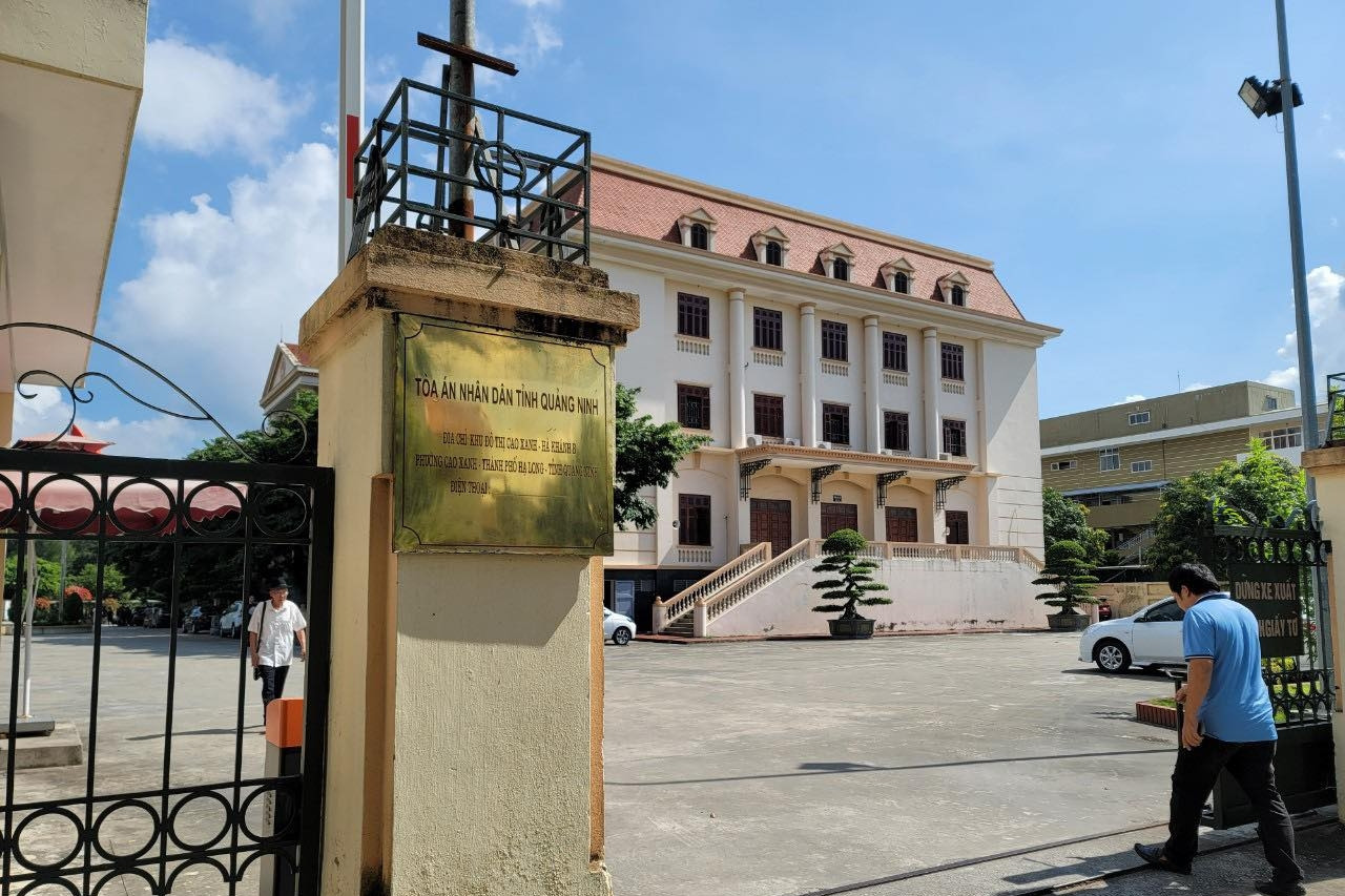 Xét xử cựu Phó Chủ tịch UBND tỉnh Quảng Ninh liên quan vụ Việt Á