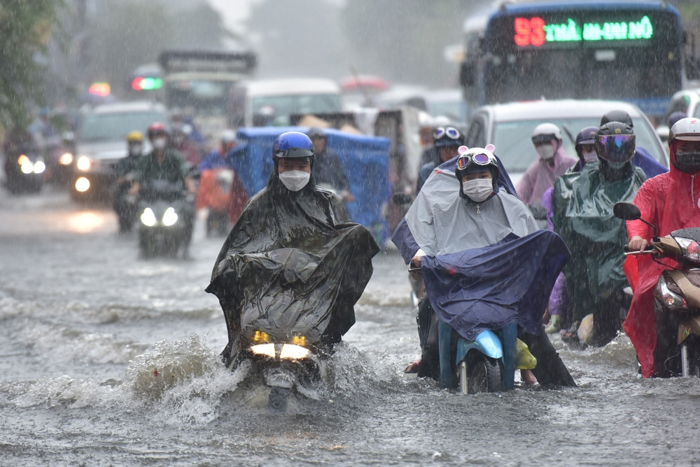 Dự báo thời tiết 28/7: Mưa lớn diện rộng khắp miền Bắc đến Nghệ An