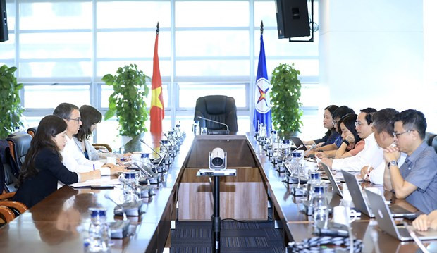 EVN, German bank discuss loan agreement for hydropower plant project hinh anh 1