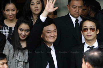 Nếu ông Thaksin về nước, 'người thân sẽ đón ở sân bay và thăm trong tù'