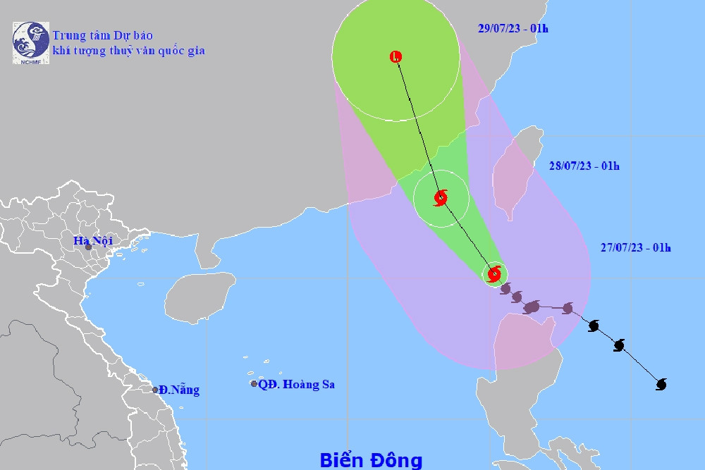 Siêu bão Doksuri vào Biển Đông hoành hành dữ dội, cột sóng cao 10m