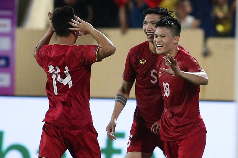 Tuyển Việt Nam rơi bảng 'dễ thở' tại vòng loại 2 World Cup 2026