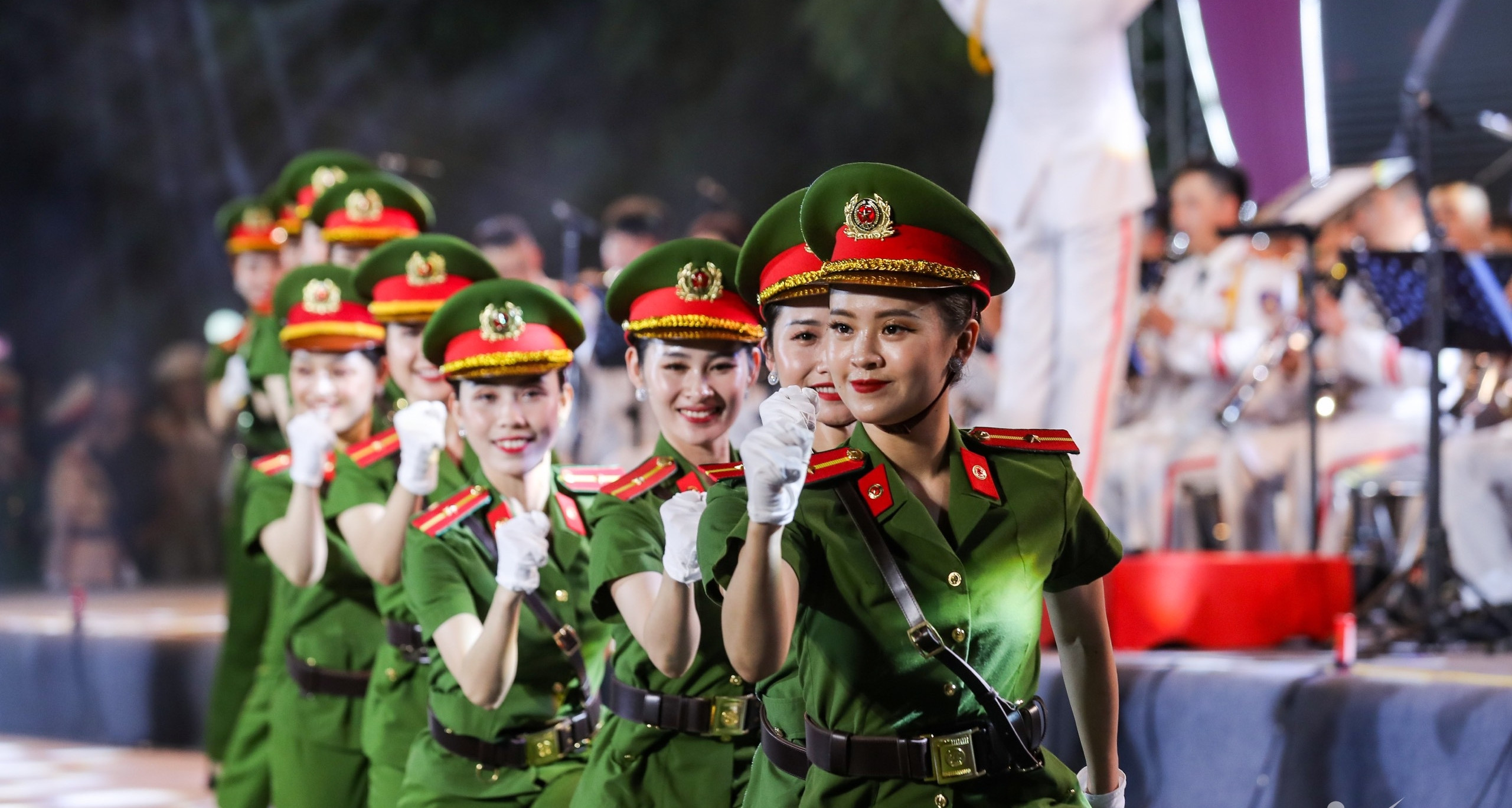 Chính sách mới: Tăng tuổi nghỉ hưu công an, điều chỉnh lương hưu, trợ cấp BHXH