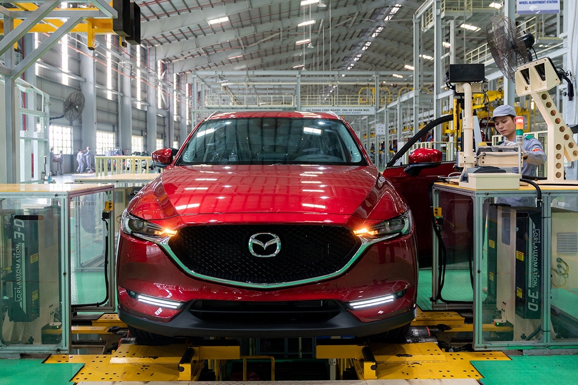 Lượng ô tô sản xuất mới bất ngờ giảm mạnh trong tháng 7