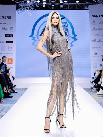 Fashion week promotes sustainable fashion in VN