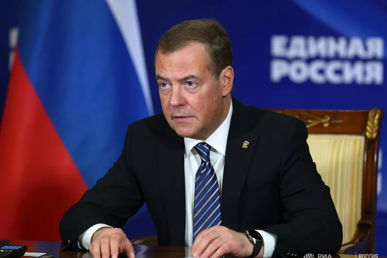 Ông Medvedev nêu cách giải quyết xung đột, chưa bao giờ tìm cách kiềm chế NATO