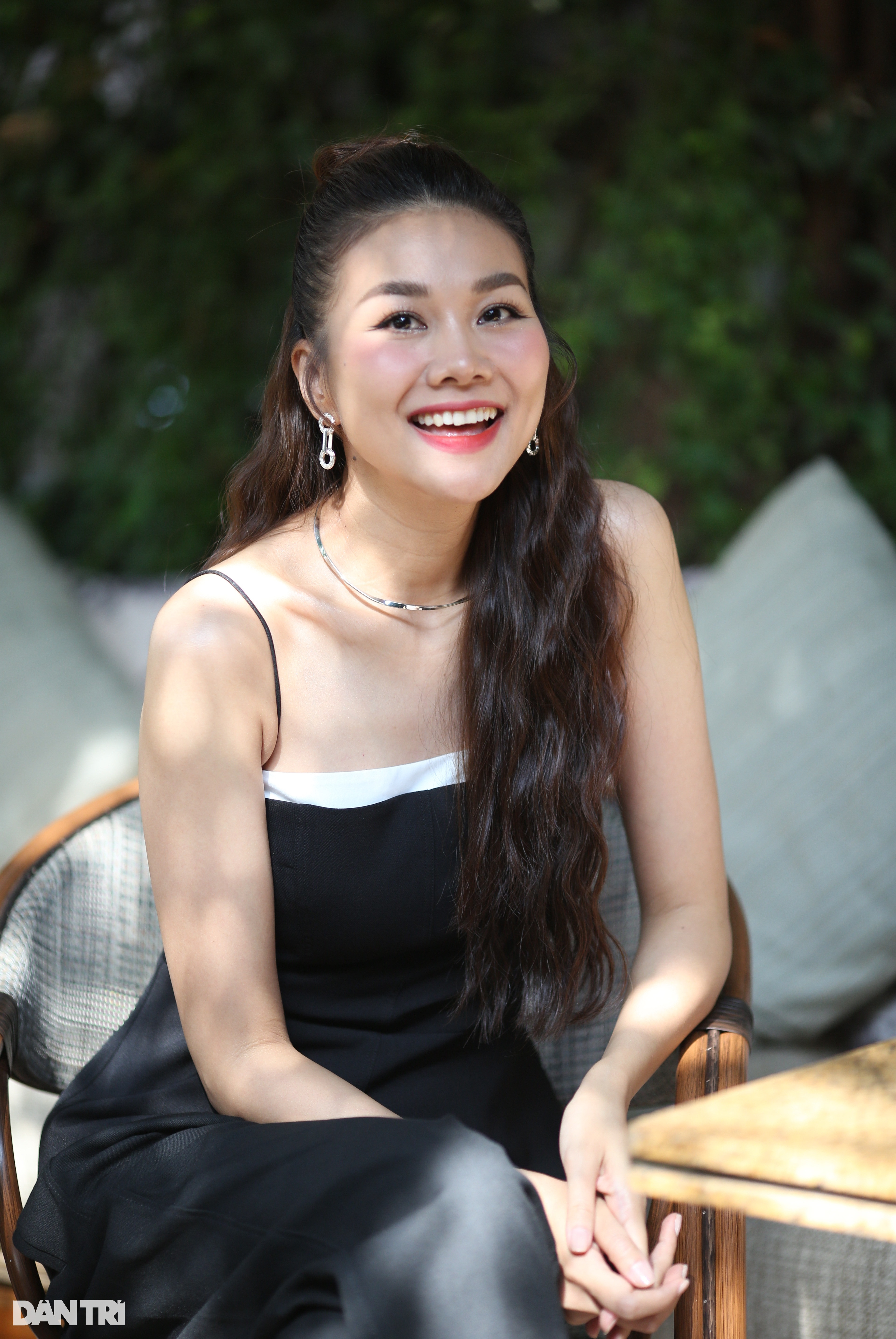 Siêu mẫu Thanh Hằng chia sẻ về mối quan hệ với Hà Anh Tuấn, Hồ Ngọc Hà - 6
