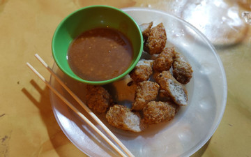 Hanoi-style fried fermented pork rolls