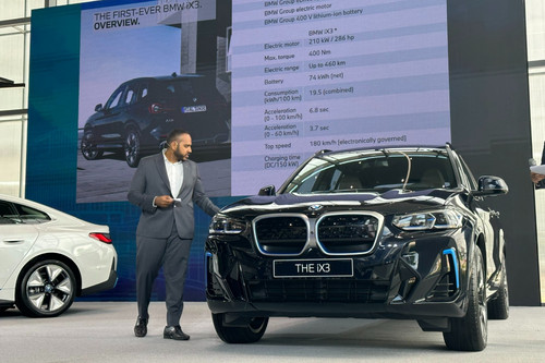 Ô tô điện BMW iX3 và BMW i4 giá từ 3,499 tỷ, cạnh tranh Mercedes-Benz
