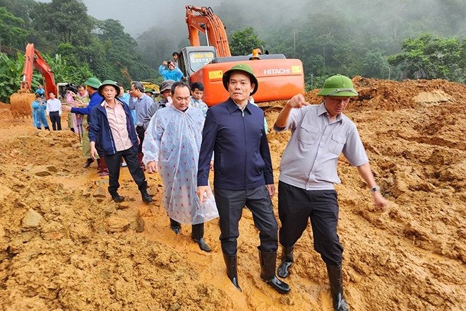 Phó Thủ tướng Trần Lưu Quang chỉ đạo vụ sạt lở đèo Bảo Lộc