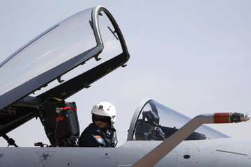 Trung Quốc và UAE lần đầu tập trận không quân chung