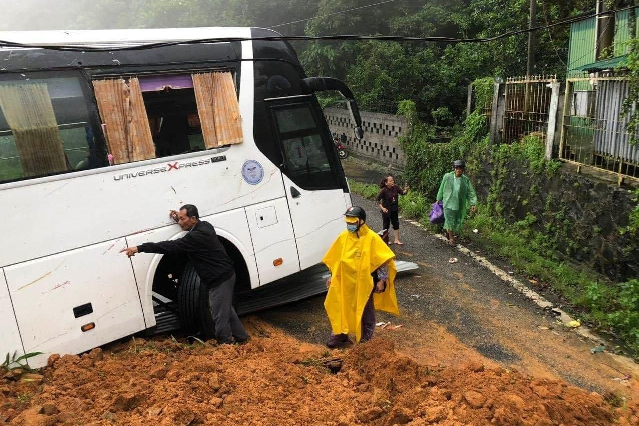 Vụ sạt lở ở đèo Bảo Lộc: Bộ GTVT ra công điện khẩn ứng phó mưa lũ ở Tây Nguyên