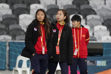 Xúc động hình ảnh buổi tập cuối của tuyển nữ Việt Nam ở World Cup