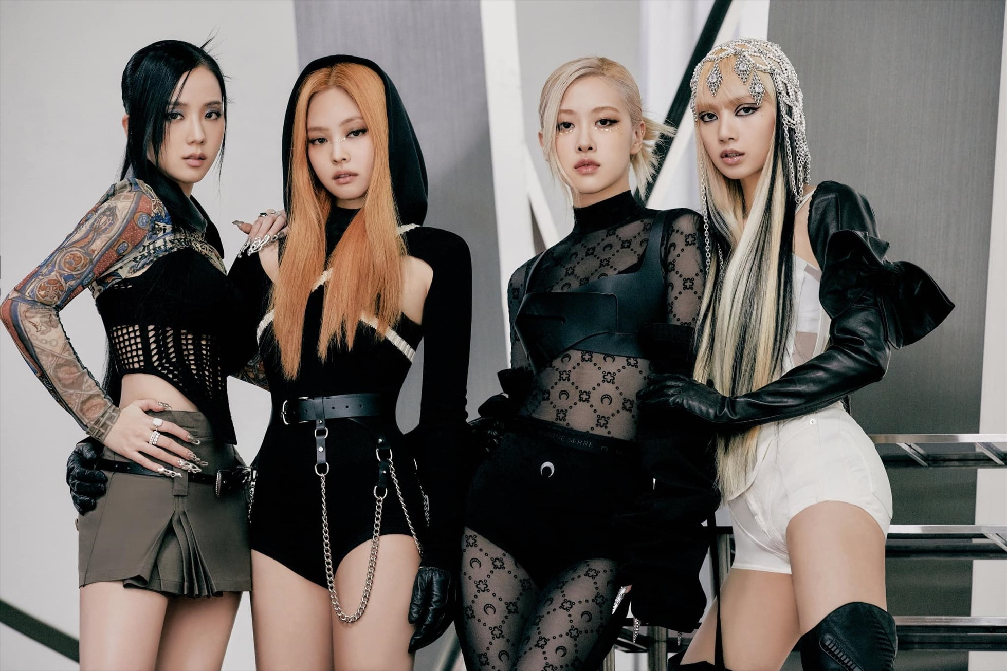 Phe vé concert BlackPink điêu đứng, cắn răng bán tháo cắt lỗ