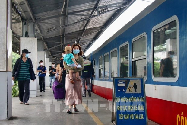 Hanoi-Hai Phong trains to be operated daily at Hanoi station hinh anh 1