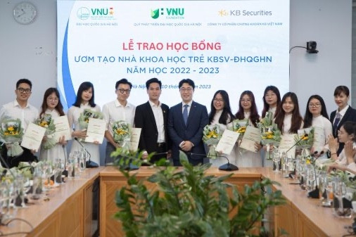 Học bổng Tài năng trường Quốc tế - Hành trình rực rỡ của những tài năng