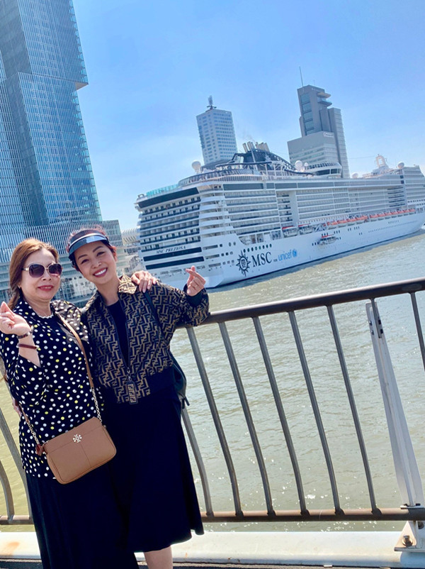 Mẹ ruột sống tại Mỹ của Jennifer Phạm: Nhan sắc trẻ đẹp, sống kín tiếng nuôi cháu ngoại - Ảnh 6.